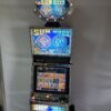 ARISTOCRAT SUN & MOON VIDEO SLOT MACHINE WITH LIGHTED TOPPER